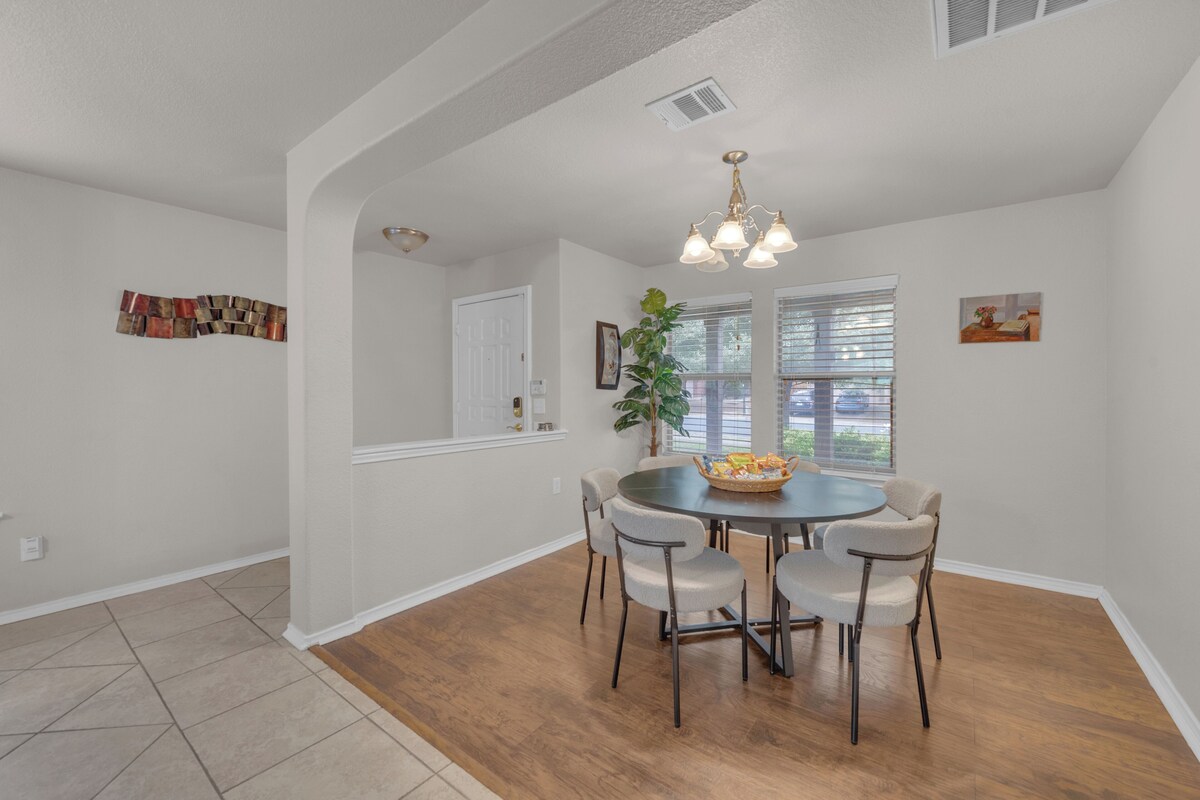 Photo 3 of Cozy 3-Bedroom Retreat with BBQ & Games