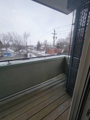 Property grounds - Beautiful loft right by the subway (Toronto)