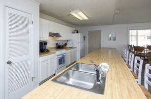 Fridge, microwave, oven, stovetop - Reverie -  Located in lovely, quiet Dune Allen Beach (Santa Rosa Beach)