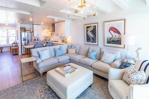 Smart TV - Sea Haunts 4C -Community Pool, Gated neighborhood. (Santa Rosa Beach)