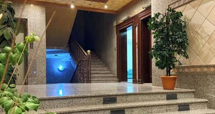 Hasy's House-You Jia