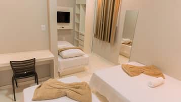 Chambre Quadruple Standard | Wi-Fi gratuit