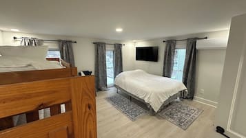 3 bedrooms, free WiFi, bed sheets