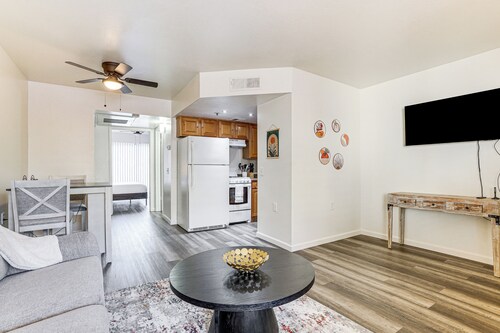 4 Mi to Surprise Stadium: Condo w/ Pool!