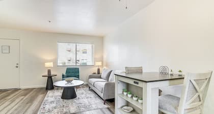 4 Mi to Surprise Stadium: Condo w/ Pool!