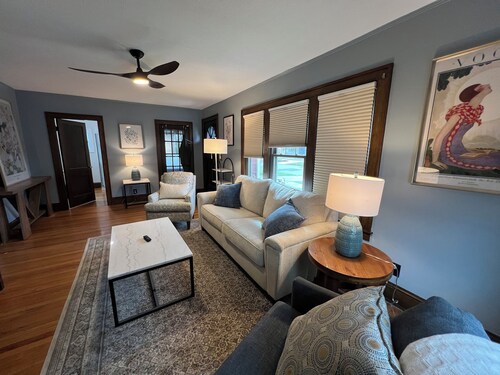 Warm, charming 3BR house w fenced yard in quiet neighborhood close to everything