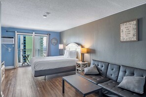 Free WiFi, bed sheets - Ocean View Condo Sleeps 4! (Myrtle Beach)