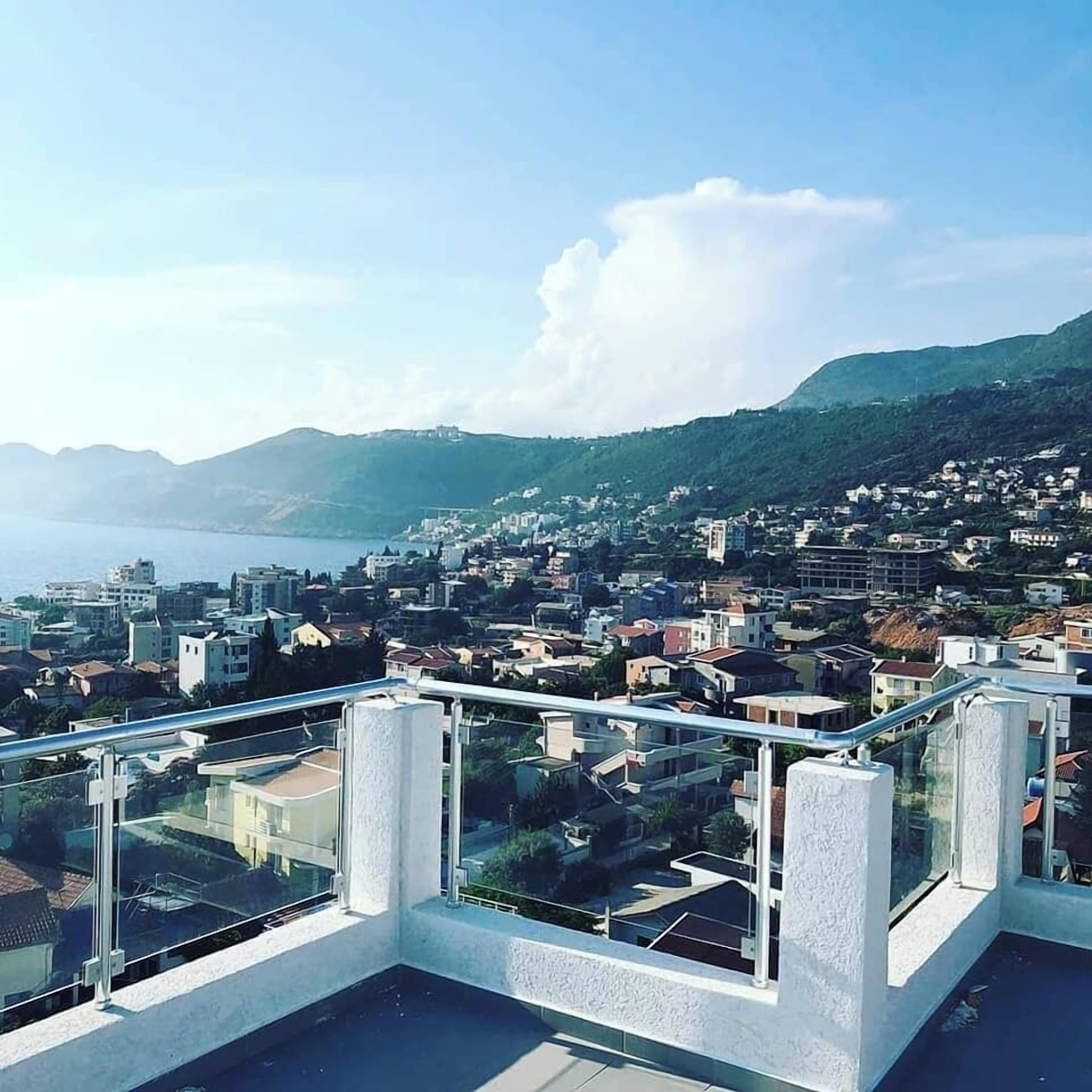 Deluxe-Apartment, eingeschränkter Meerblick | Blick auf die Berge