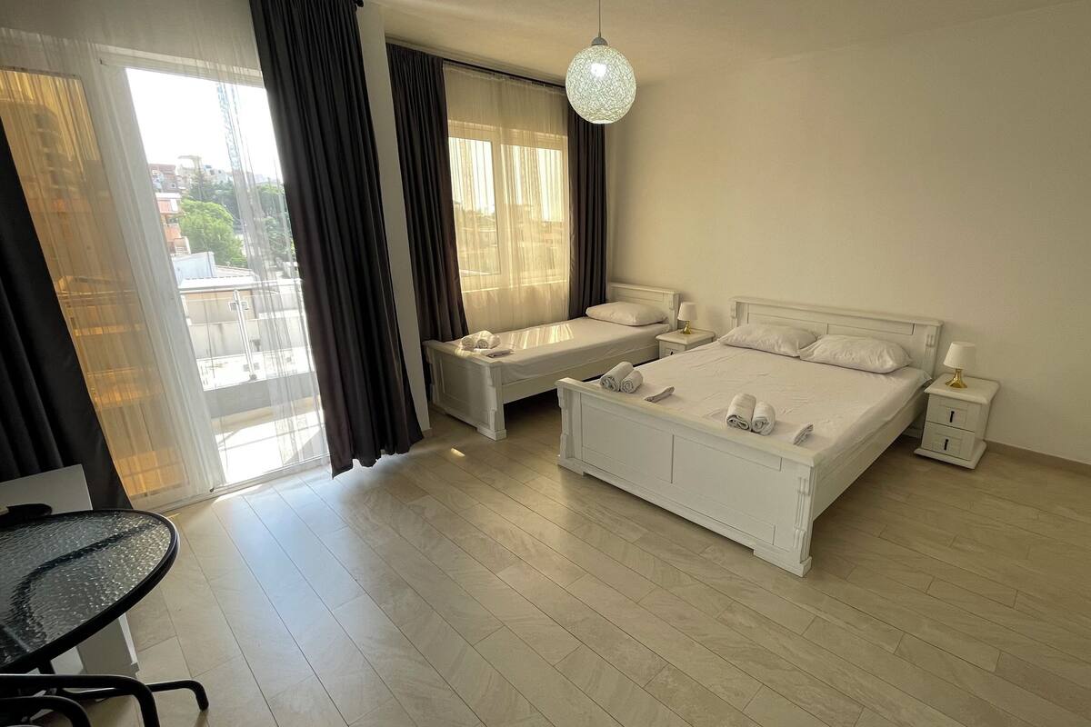 Comfort Studio, Partial Sea View | Premium bedding, minibar, soundproofing, WiFi (free)