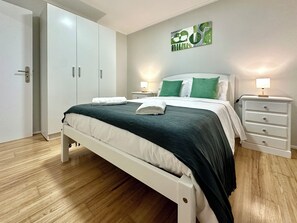 2 Schlafzimmer, Bügeleisen/Bügelbrett, WLAN, Bettwäsche