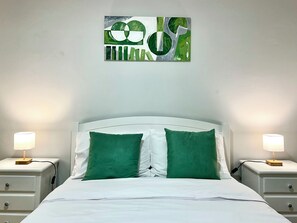 2 Schlafzimmer, Bügeleisen/Bügelbrett, WLAN, Bettwäsche
