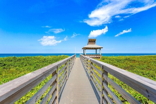 Family Beach Escape | Ocean View • Pool • Walk to Duck