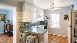 Private kitchen - Peaceful Pretty Art and Cinema Reclining Couches (Ferndale)