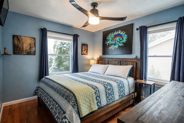 3 bedrooms, iron/ironing board, free WiFi, bed sheets