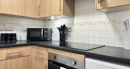 2BR/2BA • 2 King Beds • Parking • Home Away Home