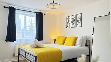 2 bedrooms, iron/ironing board, Internet, bed sheets