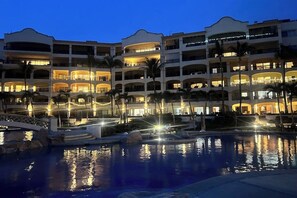 Ulkouima-allas, lämmitetty uima-allas