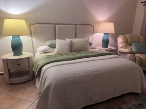 2 chambres, fer et planche à repasser, accès au Wi-Fi (inclus)