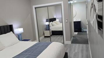 2 chambres, bureau, fer et planche à repasser, accès au Wi-Fi (inclus)