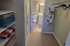 シャワー、タオル