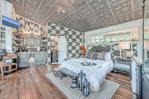 1 室のベッドルーム、アイロン / アイロン台、WiFi (無料)、ベッドシーツ