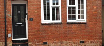 Charming 2BR Edwardian House in Market Town