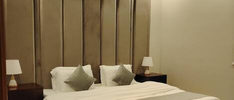Comfort Room | 1 bedroom, Egyptian cotton sheets, premium bedding, down comforters