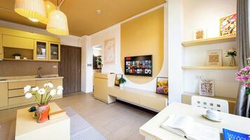 Apartment, 1 Bedroom, City View | Room amenity