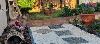 Charming single-storey villa, air-conditioned, in quiet neighborhood. terrace, garden.