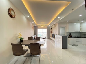 Deluxe Apartment, 3 Bedrooms, City View | Private kitchen | Fridge, microwave, stovetop, high chair - SUNRISE CITY VIEW Residences (Ho Chi Minh City)