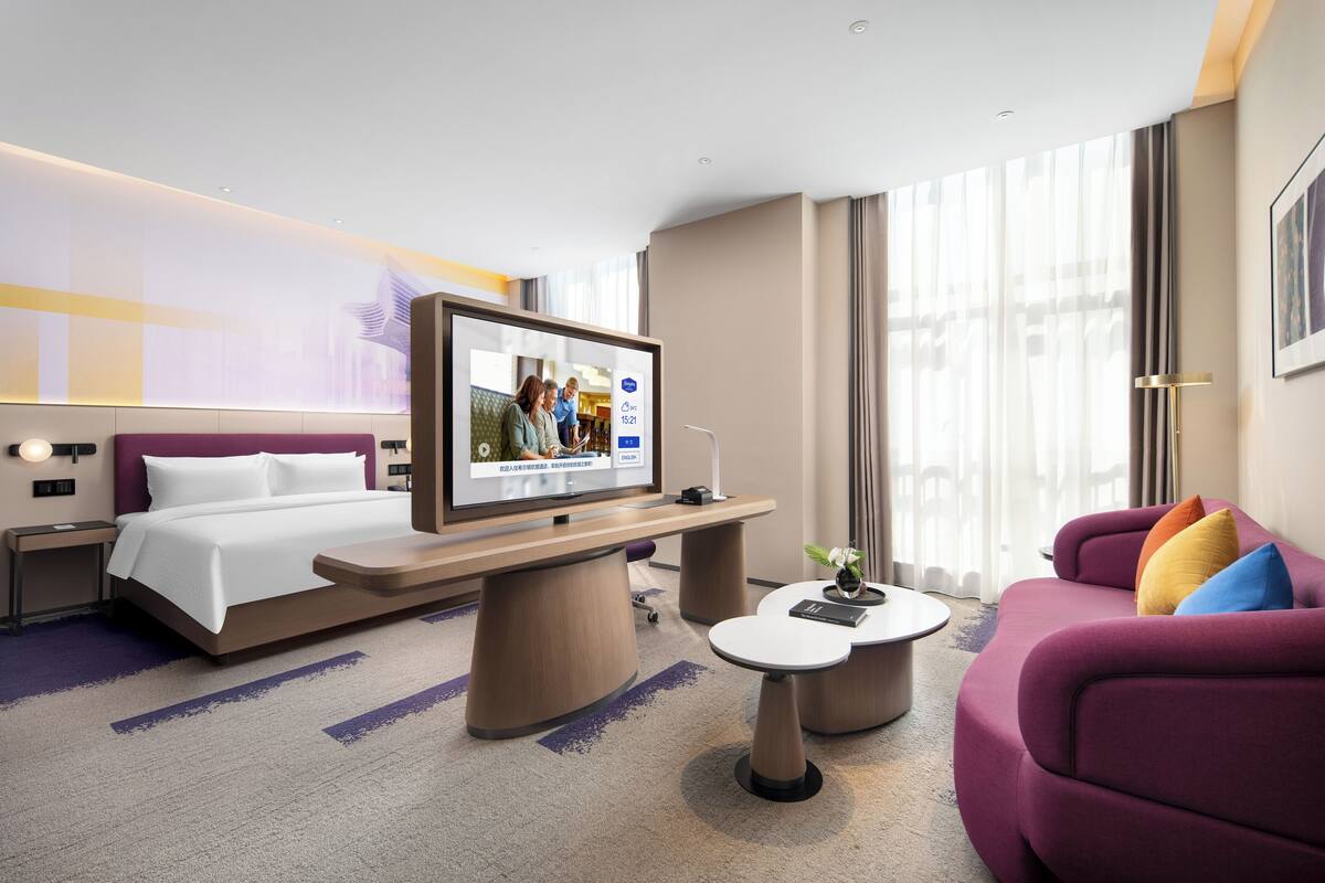 Basic Suite, City View | WiFi (free)