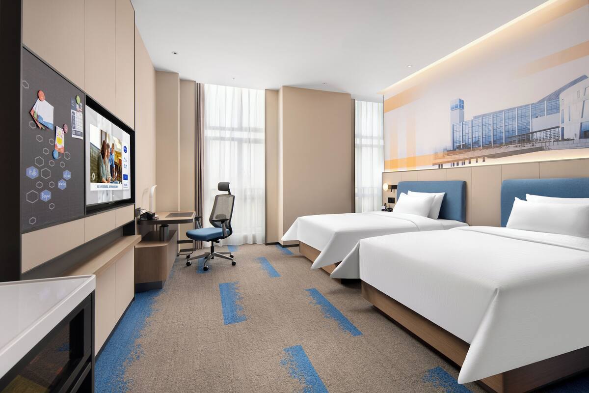Comfort Double Room, City View | WiFi (free)