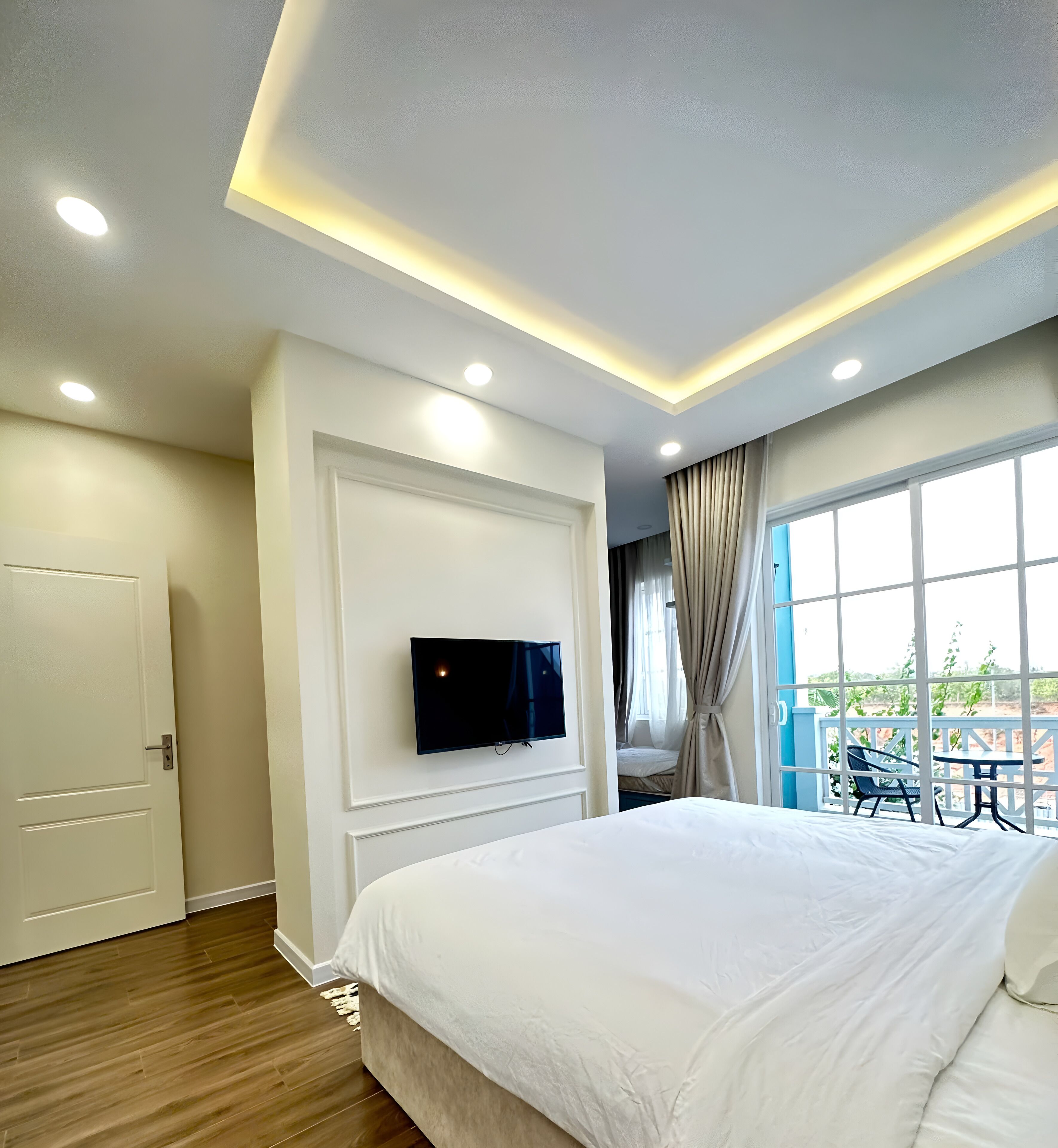 Villa, balcon, vue jardin