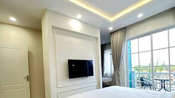 Villa, balcon, vue jardin