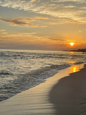 Liegestühle, Strandtücher