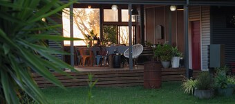 Tranquil Central Coast Farmstay: feed animals + farm tour for couples & families