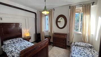 3 Schlafzimmer, Bügeleisen/Bügelbrett, Reisekinderbett, kostenloses WLAN