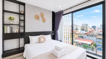 Family Apartment, Balcony, City View | In-room safe, desk, blackout drapes, WiFi (free)
