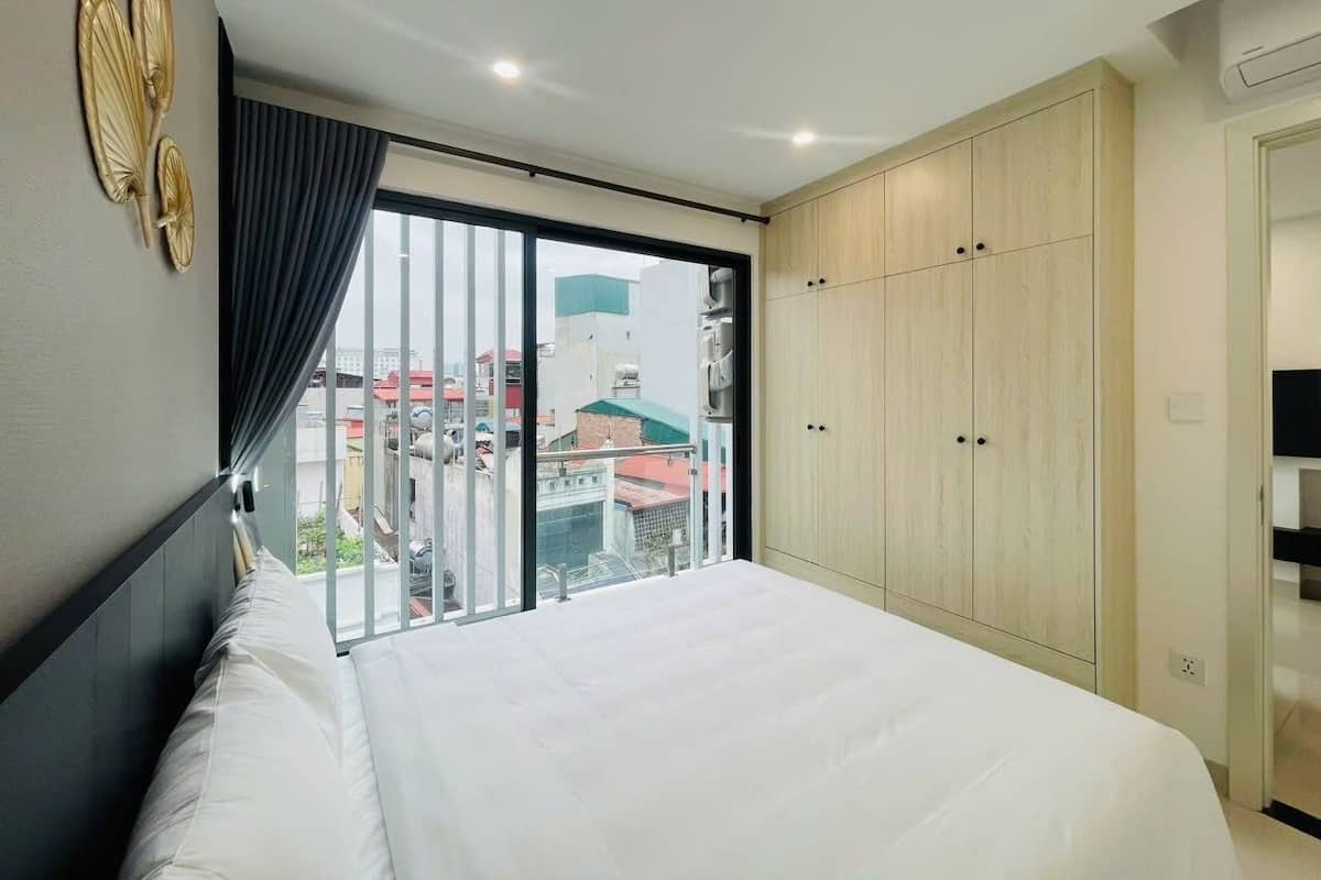 Family Apartment, Balcony, City View | 1 bilik tidur, peti besi dalam bilik, dihias secara berasingan