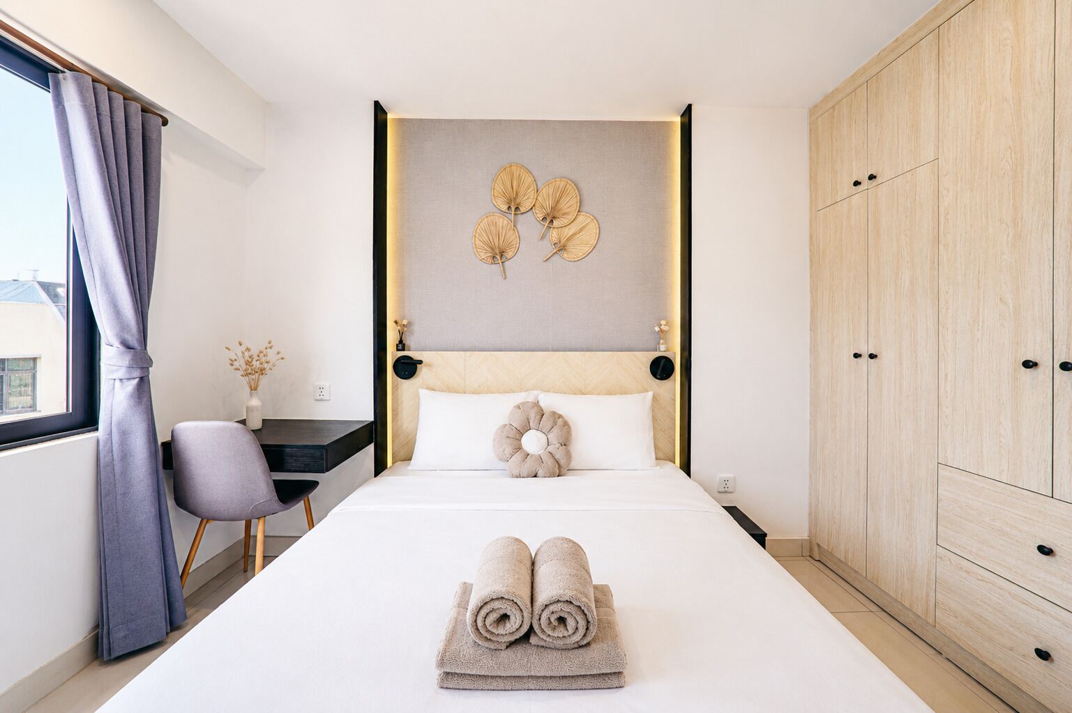 Basic Apartment | In-room safe, desk, blackout curtains, free WiFi