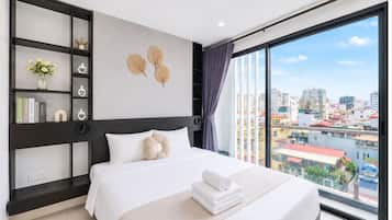 Family Apartment, Balcony, City View | In-room safe, desk, blackout drapes, WiFi (free)