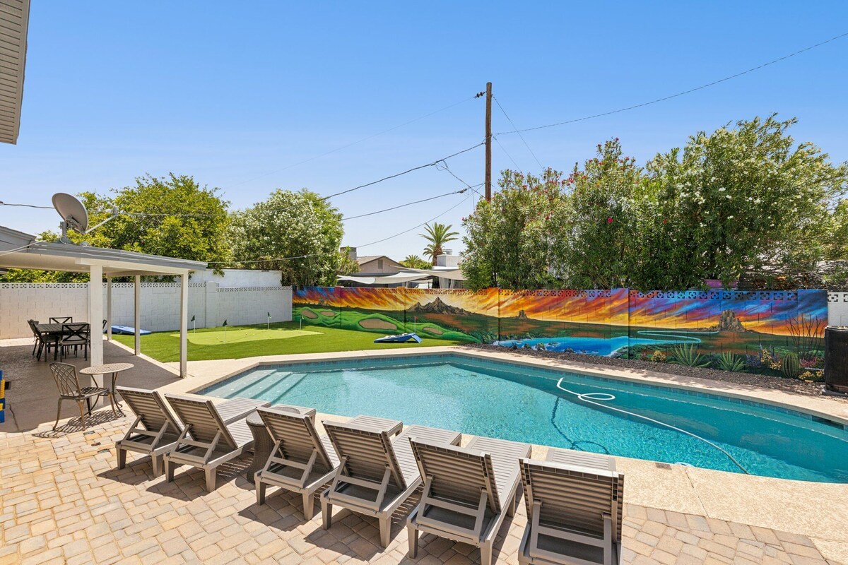 ☀Scottsdale, Pool, Putting green, HotTub & Putt Putt, large kitchen, 6BR