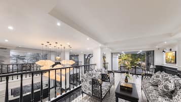 Sala de estar en el lobby