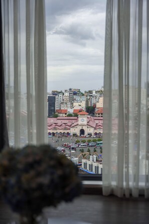 Ben Thanh Market Panorama Premium | Quang cảnh thành phố