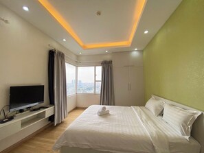 Deluxe Apartment, 2 Bedrooms, City View