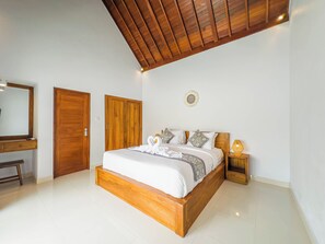 Desk, laptop workspace, free WiFi - Felicia House (Ubud)