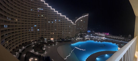 Pool. Charming 2-bedroom chalet with WiFi, AC in fabulous Suez Governorate