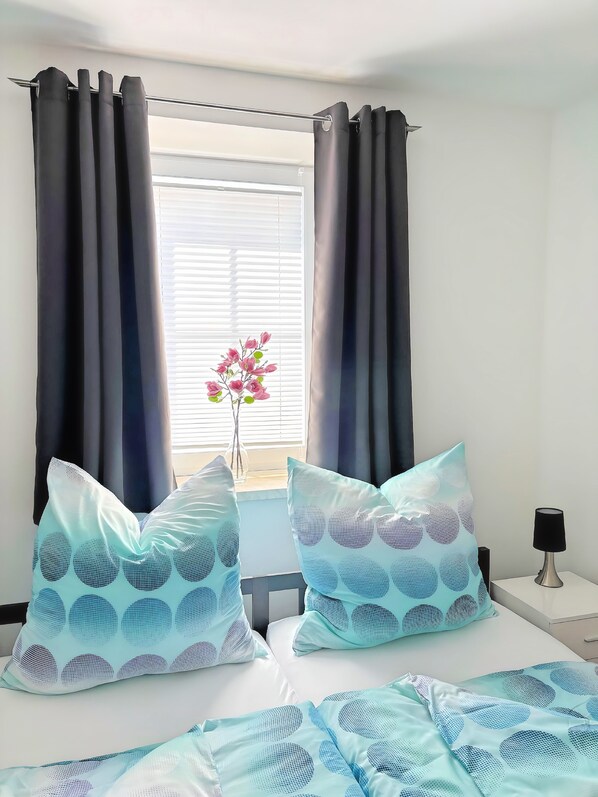 1 bedroom, in-room safe, iron/ironing board, travel crib - Little luxury - your starting point in Franconia! (Diespeck)