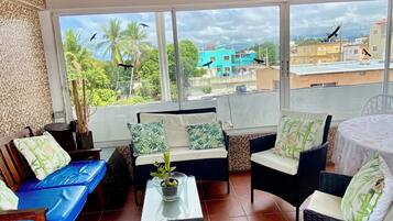 Apartment, 1 Bedroom, Smoking, Terrace | Living room