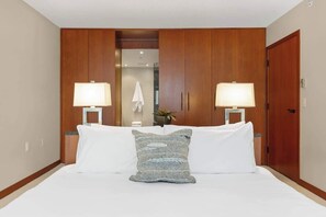 3 室のベッドルーム、アイロン / アイロン台、WiFi、ベッドシーツ
